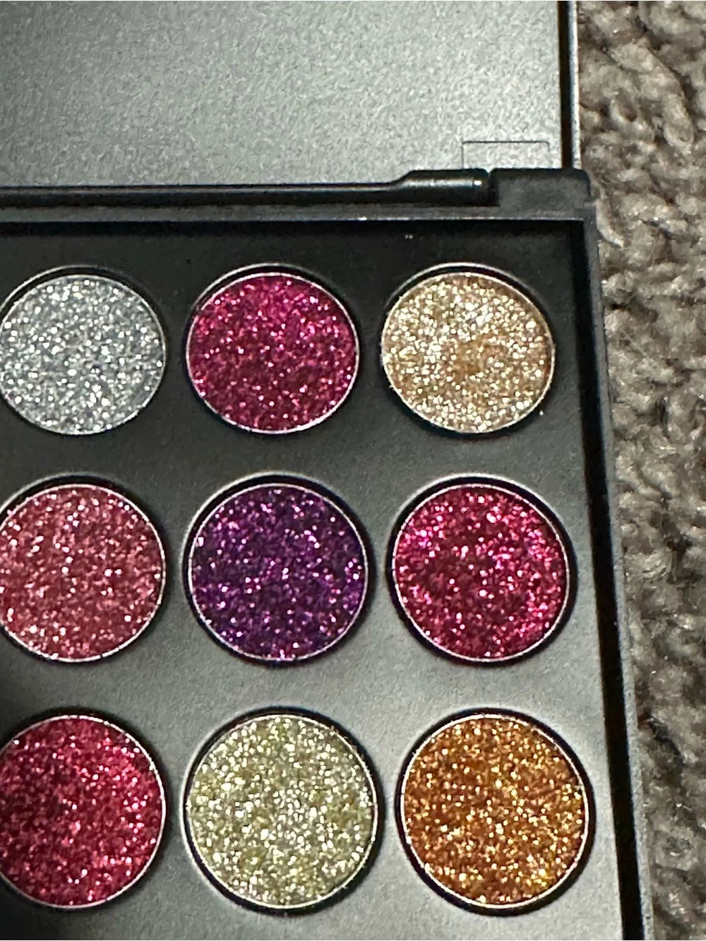 15 Glitter Eyeshadow Palette - Multi-Color Sparkle Shades
